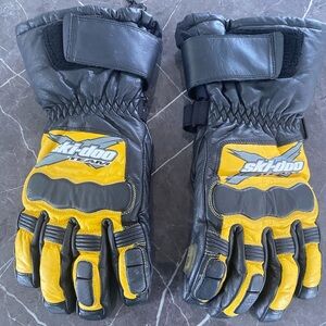 Ski-Doo Leather Gloves, BRP brand. Excellent Condition.Size XL, Clean.